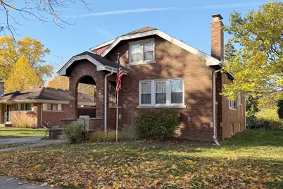 118 S William Street, Mount Prospect, IL 60056 - Photo 1