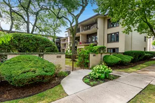 1029 Washington Blvd, Oak Park, IL 60302 - Photo 1