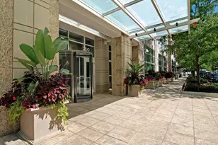 250 E Pearson St, Chicago, IL 60611 - Photo 1