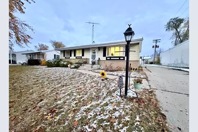 1726 Union Avenue, Belvidere, IL 61008 - Photo 1