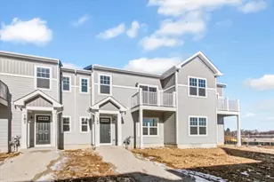 307 Kingsport Dr, South Elgin, IL 60177 - Photo 1