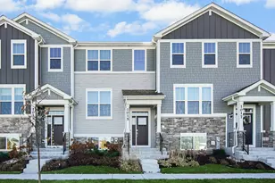 1015 Atterberg Rd, South Elgin, IL 60177 - Photo 1