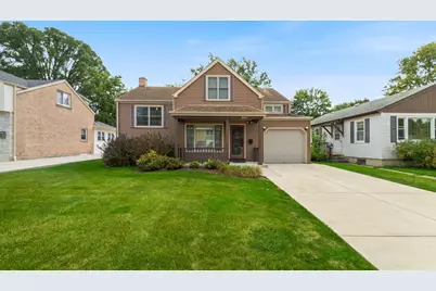 223 W Washington Boulevard, Lombard, IL 60148 - Photo 1