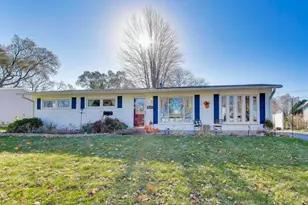 18323 W Woodland Terrace, Gurnee, IL 60031 - Photo 1