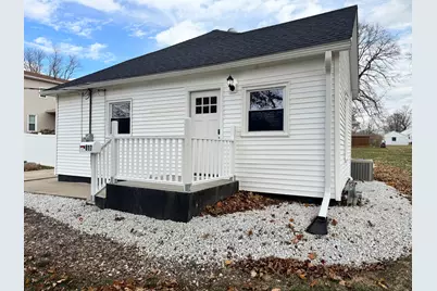 817 Painter Street, Streator, IL 61364 - Photo 1