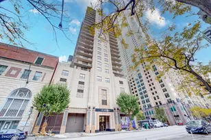 635 N Dearborn St, Chicago, IL 60654 - Photo 1