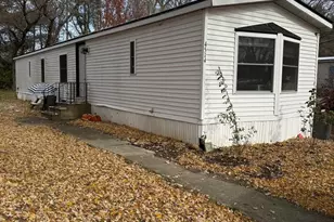 4514 Harris Dr, Poplar Grove, IL 61065 - Photo 1