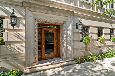 2912 N Commonwealth Avenue #11CD, Chicago, IL 60657 - Photo 1