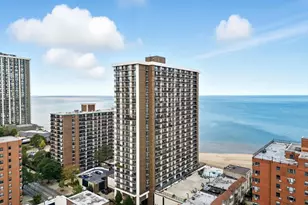 5855 N Sheridan Rd, Chicago, IL 60660 - Photo 1