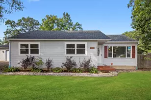 33448 N Greentree Rd, Grayslake, IL 60030 - Photo 1