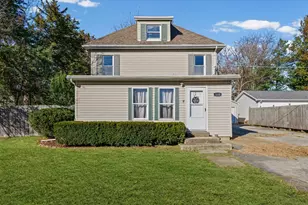 110 W Warren St, Saint John, IL 61873 - Photo 1