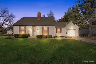 1106 W Highland Avenue, Elgin, IL 60123 - Photo 1