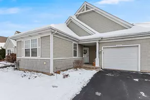 2525 Park Ridge Ct, Crest Hill, IL 60403 - Photo 1