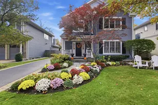 418 Adams Ave, Glencoe, IL 60022 - Photo 1