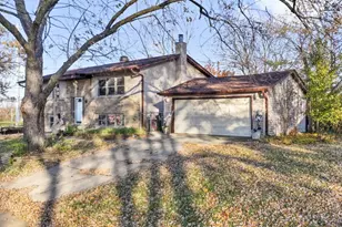 6623 Patton Dr, Woodridge, IL 60517 - Photo 1