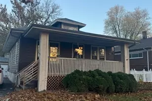 10 Manor Ct, Joliet, IL 60436 - Photo 1