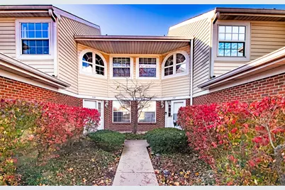 737 W Happfield Drive, Arlington Heights, IL 60004 - Photo 1