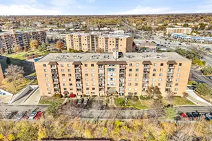 1777 W Crystal Ln, Mount Prospect, IL 60056 - Photo 1