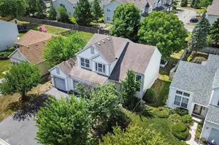 372 White Tail Dr, Grayslake, IL 60030 - Photo 1