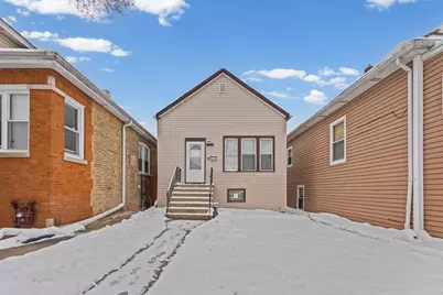 4824 W Winnemac Avenue, Chicago, IL 60630 - Photo 1