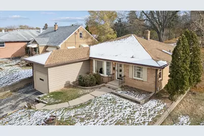 922 24th Street, Rockford, IL 61108 - Photo 1