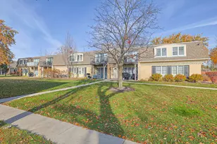 1111 Pleasant Run Dr, Wheeling, IL 60090 - Photo 1