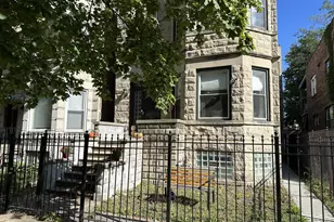 747 S Kenneth Ave, Chicago, IL 60624 - Photo 1