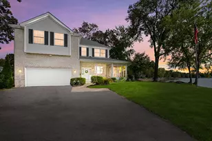 101 Burton St, Grayslake, IL 60030 - Photo 1