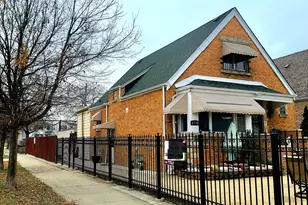 4758 S Campbell Ave, Chicago, IL 60632 - Photo 1