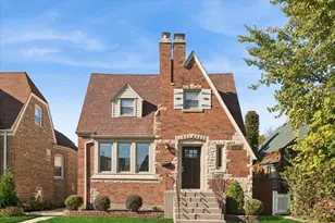 3254 N Rutherford Ave, Chicago, IL 60634 - Photo 1