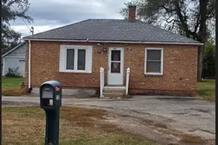 230 S Hackett St, South Beloit, IL 61080 - Photo 1