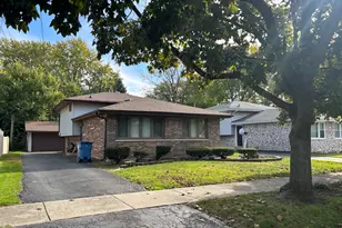 14137 Kilpatrick Ave, Crestwood, IL 60418 - Photo 1