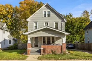 415 Blackhawk St, Aurora, IL 60506 - Photo 1