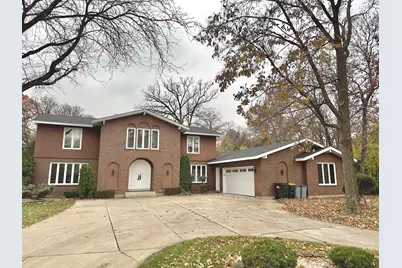 806 Wildwood Court, Oak Brook, IL 60523 - Photo 1