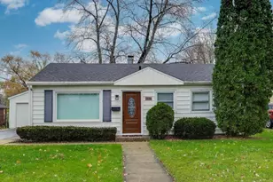 1536 Walnut Dr, Woodstock, IL 60098 - Photo 1