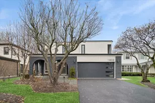 1832 Eastwood Ave, Highland Park, IL 60035 - Photo 1