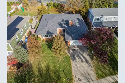 297 Columbine Drive, Clarendon Hills, IL 60514 - Photo 1