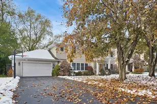 920 Arbor Ln, Glenview, IL 60025 - Photo 1