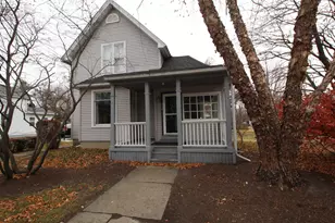 155 Burgess St, Belvidere, IL 61008 - Photo 1