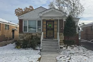 12811 S Elizabeth St, Calumet Park, IL 60827 - Photo 1