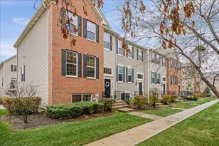 287 Lionel Dr, Grayslake, IL 60030 - Photo 1