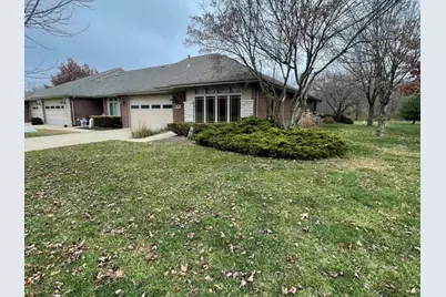 104 River Run Drive, Saint Anne, IL 60964 - Photo 1