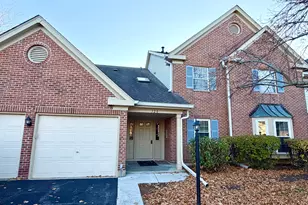 120 Stirling Ln, Schaumburg, IL 60194 - Photo 1