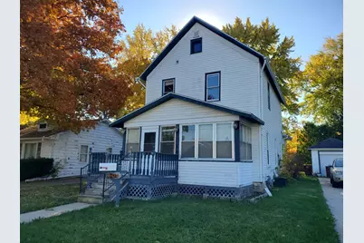 803 E Illinois Street, Freeport, IL 61032 - Photo 1