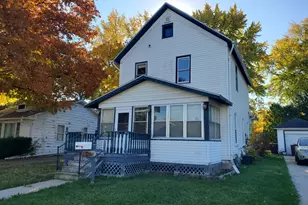 803 E Illinois St, Freeport, IL 61032 - Photo 1