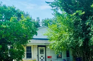 207 W Williams St, Dwight, IL 60420 - Photo 1
