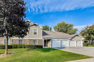 350 Newgate Ct, Schaumburg, IL 60193 - Photo 1