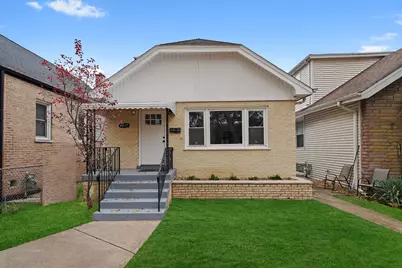 4617 N Lowell Avenue, Chicago, IL 60630 - Photo 1