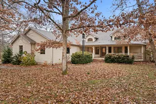 606 Slippery Rock Dr, Dixon, IL 61021 - Photo 1