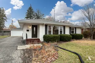 930 E 8th St, Lockport, IL 60441 - Photo 1